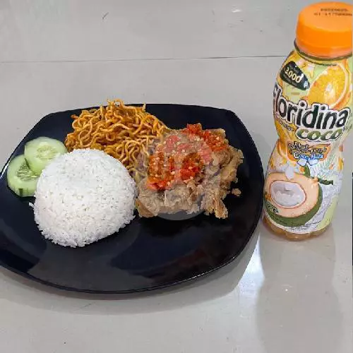 Ayam Geprek Nasi Mie+Floridina